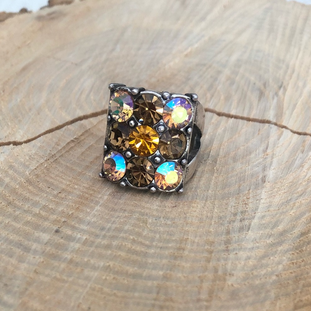 Guess ring. BUY ONE GET ONE HALF OFF! 🎉